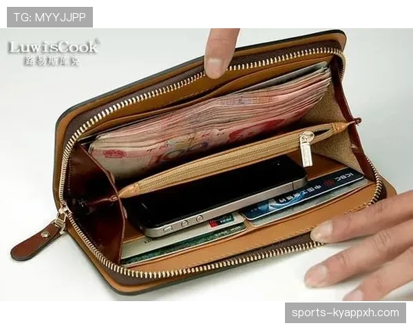 奥斯卡·皮斯托瑞斯，刀片像配饰那阵子我就想问，他的钱包到底有多厚