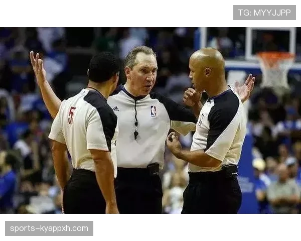 深入解读篮球规则差异：FIBA和NBA规则区别对比详解